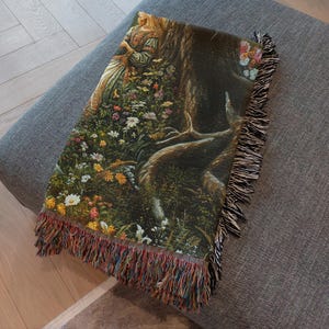 Tapisserie tissée à franges 100 % coton, jeune fille et licorne, couverture enchantée médiévale-fantastique, décor boisé, tenture murale cadeau art de la Renaissance image 4