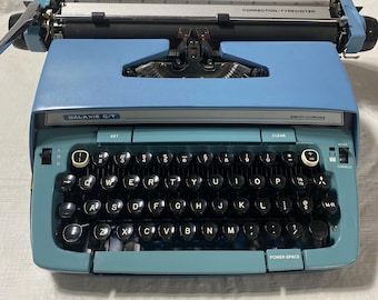 Máquina de escribir portátil manual Smith Corona Galaxie C/T con estuche