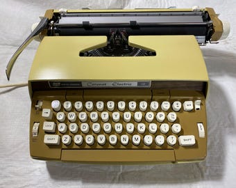 Smith Corona Coronet Electric 12 Electric Schreibmaschine w / Koffer