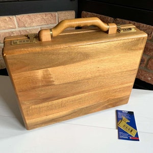 Amiet oude houten koffer jaren 70, massief houten bagage, reiskoffer, documentenkoffer, luxe herenkoffer, houten aktetas,