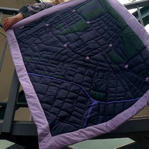 Baby blanket street pattern blue - cuddly soft crawling blanket with Neukölln quilted pattern