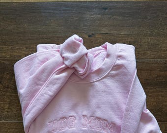 Broderad tröja med rund halsringning från Dog Mom