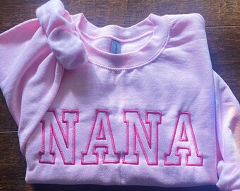 NANA Broderad Rundkragetröja