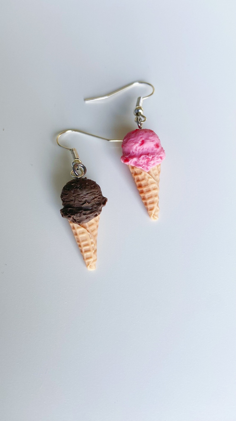 Mix & match chocolate and strawberry ice cream earrings.