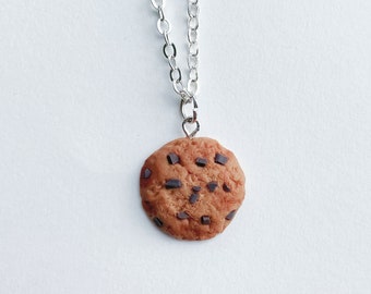 Chocolate chip cookie necklace