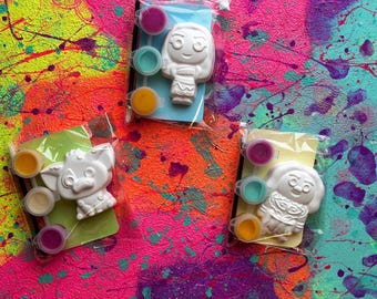 Island Girl and friends paint party favours craft activity kit