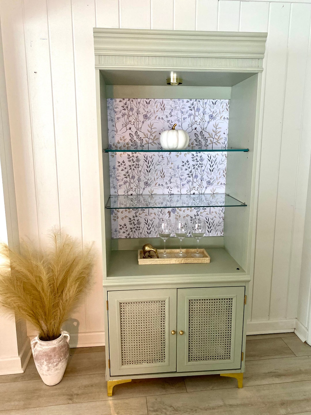 China / Bar/ Display Etsy