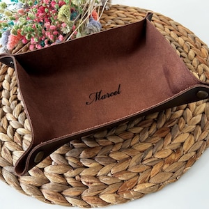 Custom Leather Valet Tray, Key Dish, Personalized Gift for Him, Handmade Valentine's Day  Present, Leather organizer