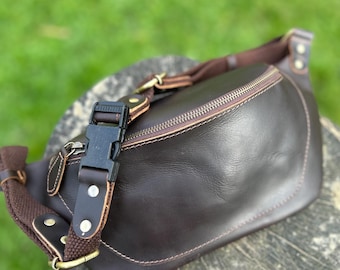 Premium Leather Waist Bag, Handmade Fanny Pack, Christmas Gift Idea, Genuine Leather Belt Bag for him, Crossbody Bum Bag