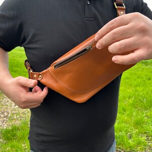Große Gürteltasche aus Leder