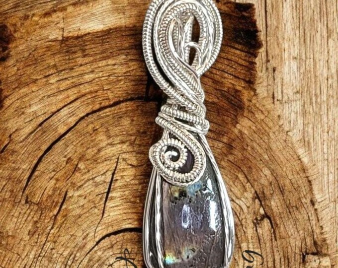Labradorite, Wire wrapped necklace, wire wrap, handmade, gifts for her, pendant, transformation, spiritual awakening, protection, creativity