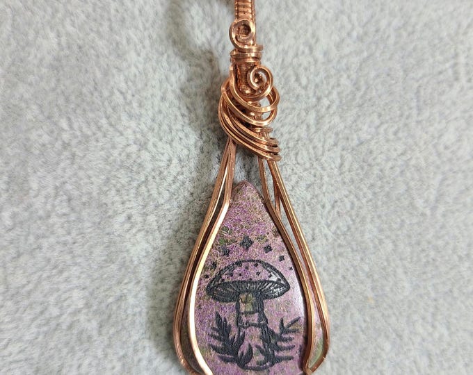 Stichtite, med pendant, wire wrap, wire wrapped necklace, handmade, gifts for her, protection, healing energy, forgiveness,