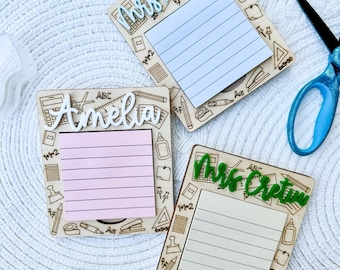 Personalized Teacher Sticky Note Holder: Wooden Desk Accessory with Acrylic Name