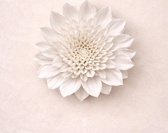 White Chrysanthemum Handmade Resin Flower Wall Art – 3D Sculptural Decor