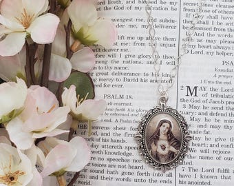 Vintage Style Immaculate Heart, Blessed Mother Necklace, Virgin Mary Necklace, Catholic Necklace,  Catholic Gift