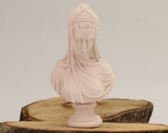 The Veiled Lady Statue - Minimal Virgin Mary Sculpture