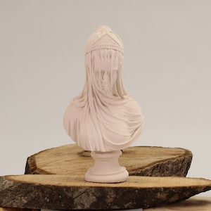 The Veiled Lady Statue - Minimal Virgin Mary Sculpture
