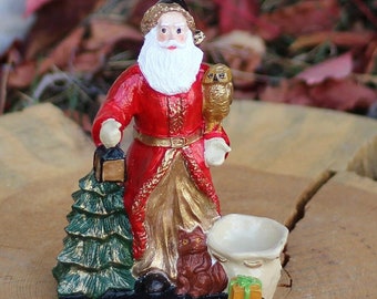Santa Claus Statue with Lantern, Owl, Cat - Christmas Decor