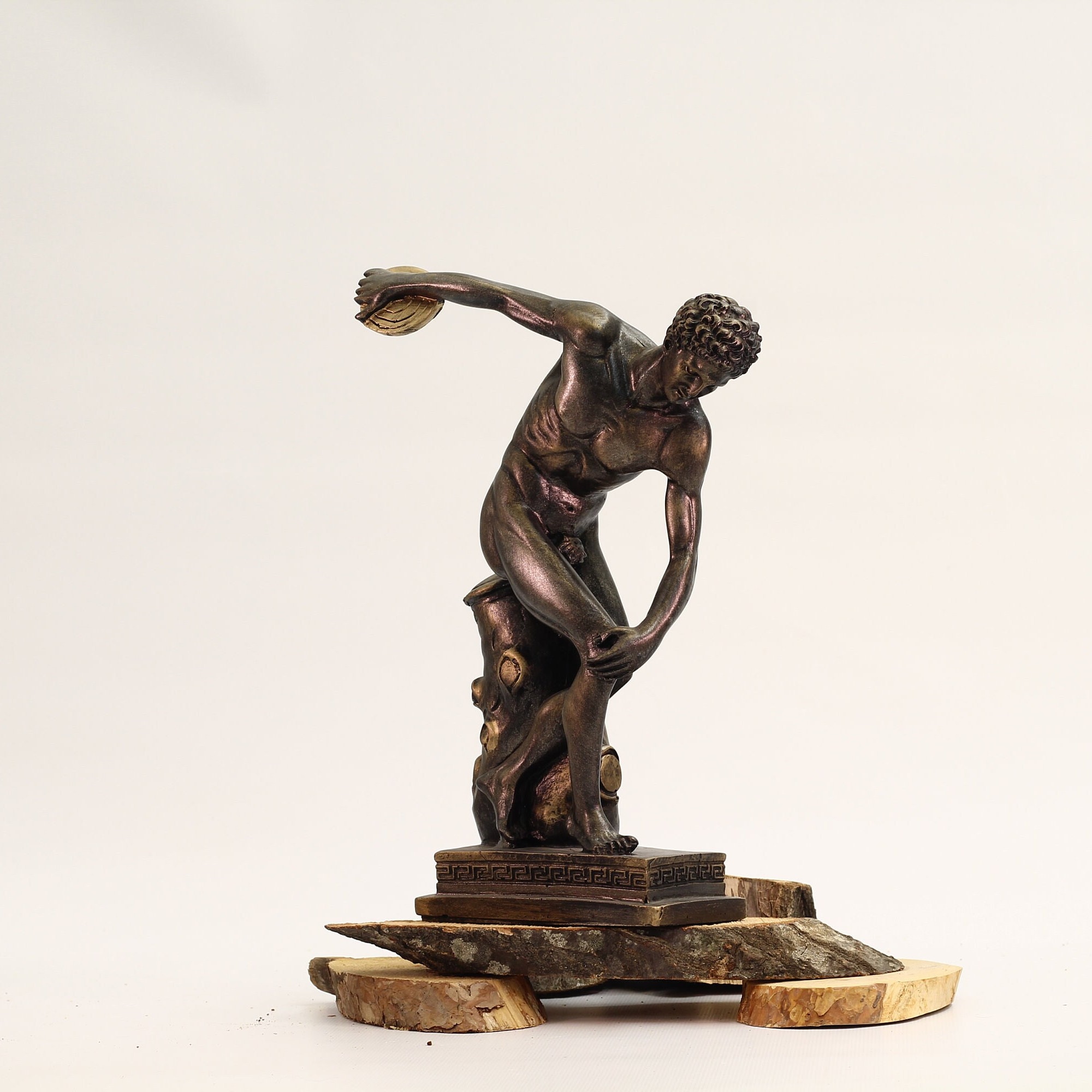 myron-discobolus-statue