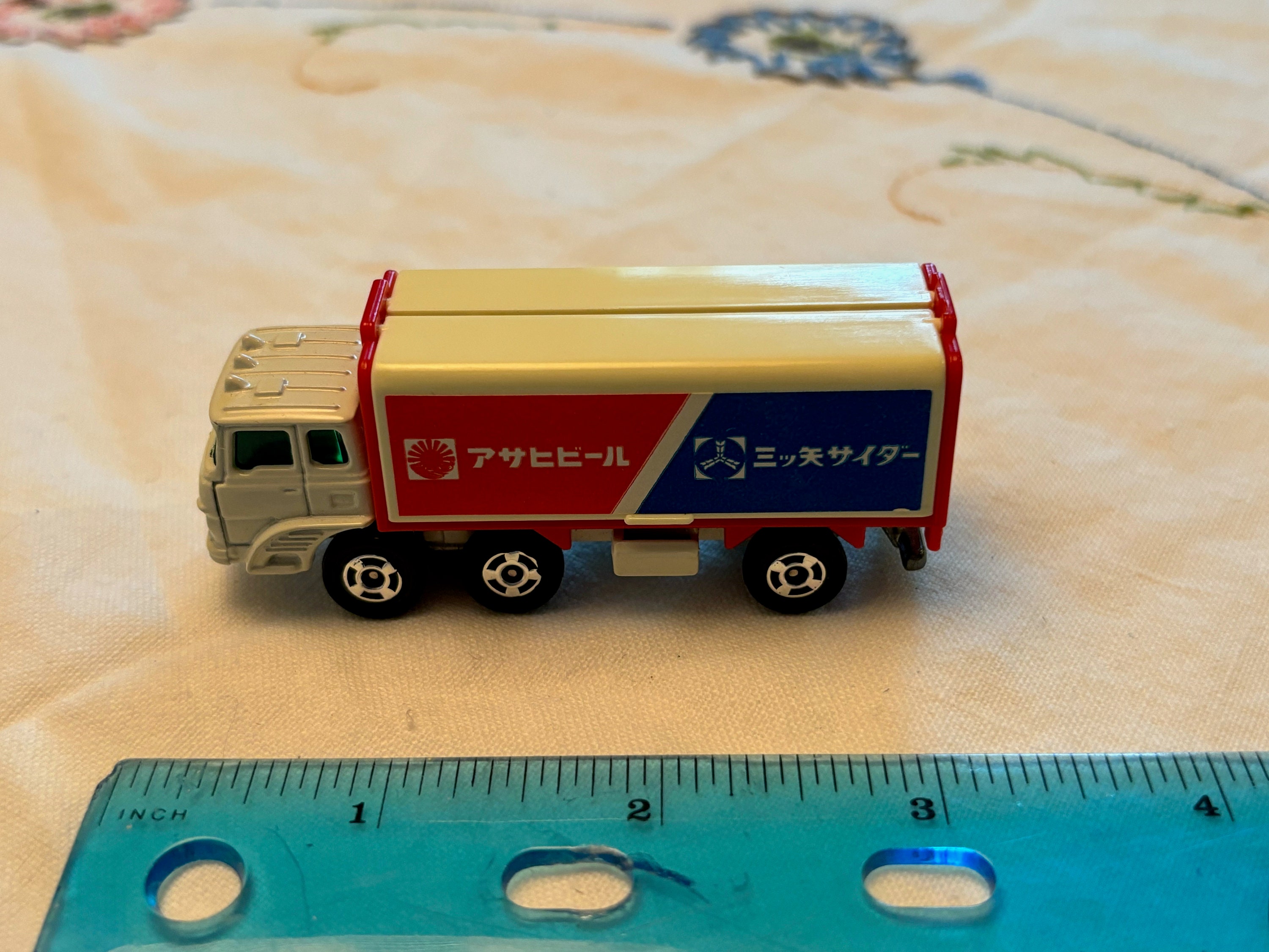 Tomica Fuso Wing Roof Truck With Box #7 - Etsy