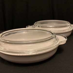 Corning Ware Individual Casserole Dish with Pyrex Lid (P-14-B)