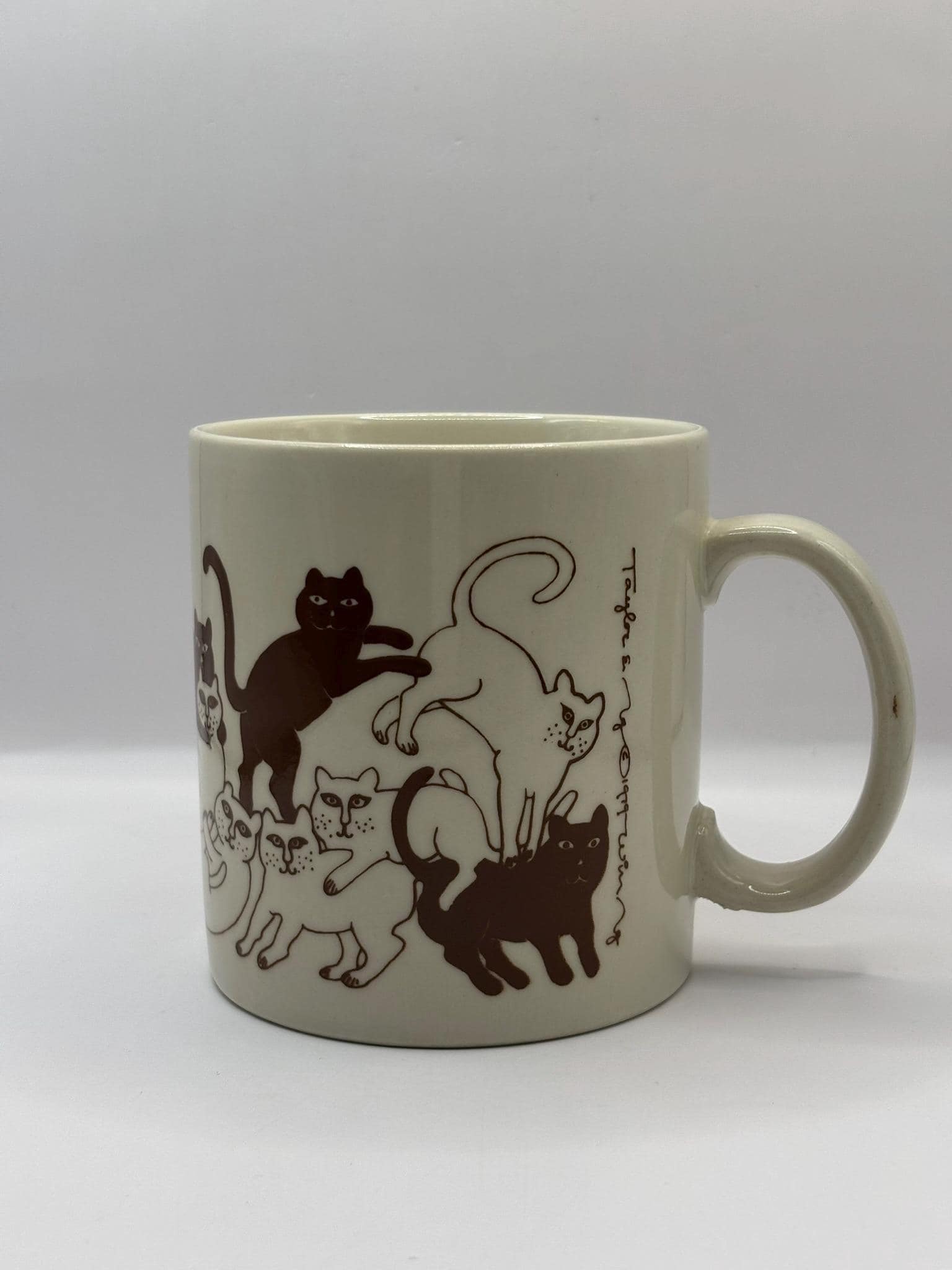 Tasses de chat des années 1970 - France