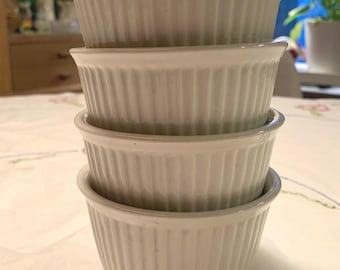 Set of 4 Vintage Hall Custard Cups 850