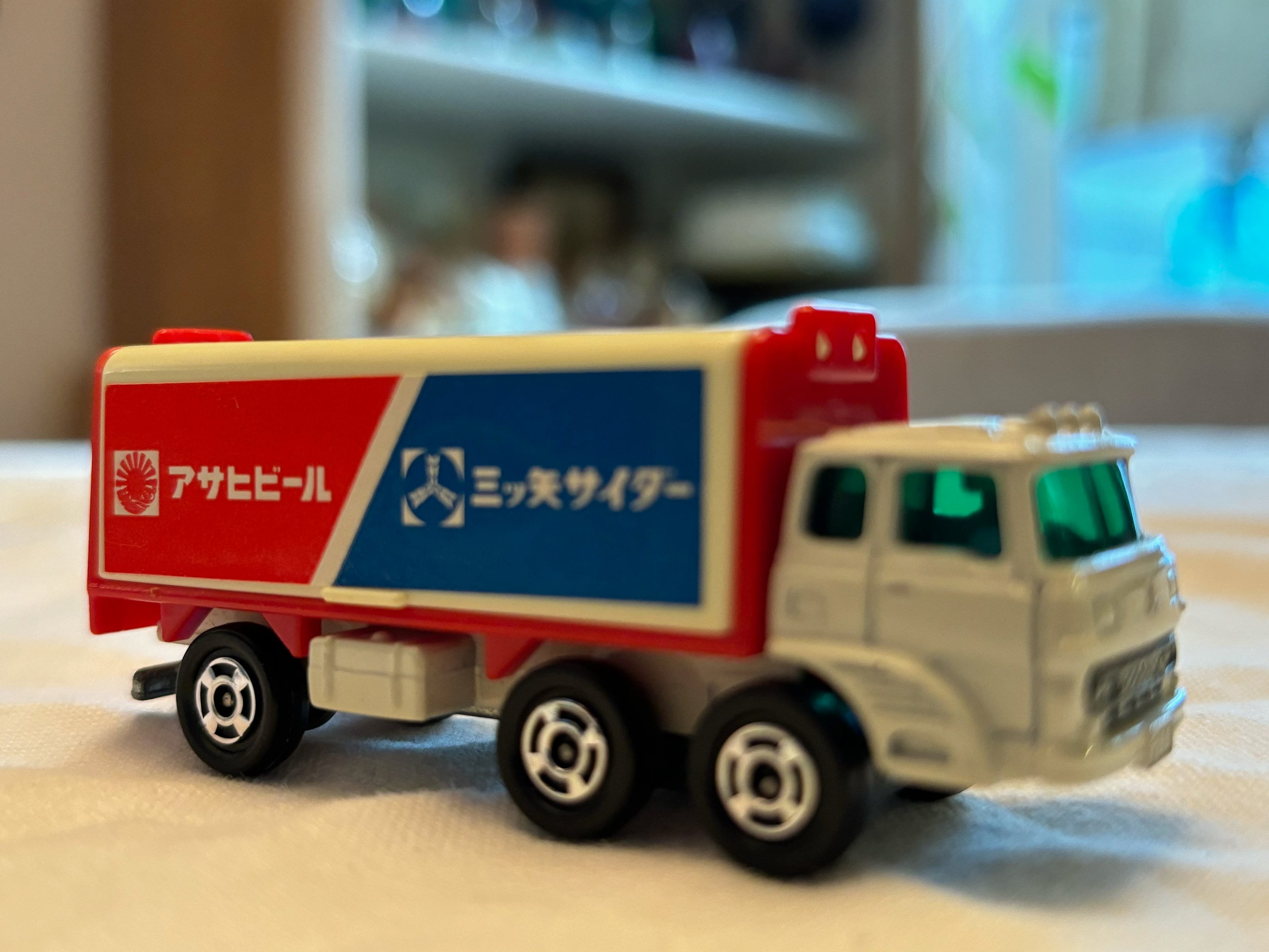 tomica 76 FUSO WING ROOF TRUCK 3個 外箱付き Tomica Fuso Wing