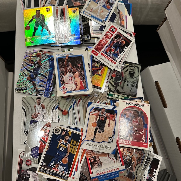 INCREDIBLE Huge Lot of SPORTS CARDS Basketball + Football + Baseball and More!’n