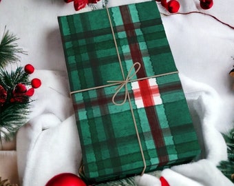 Green and Red Plaid Christmas Gift Wrap, Winter Traditional Flannel Matte Green Wrapping Paper, Eco Friendly Green Tartan Holiday Gift Wrap