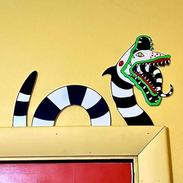 Beetlejuice Sandworm Door Topper: 3D Printed Door Frame Decor