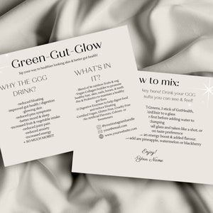 K&ouml;nnte beinhalten: Zwei Karten mit hellbeigem Hintergrund und schwarzem Text. Die Karte links tr&auml;gt den Titel "Green-Gut-Glow" und listet die Vorteile eines "GGG Drinks" auf. Die Karte rechts tr&auml;gt den Titel "w to mix" und enth&auml;lt Anweisungen zum Mischen des Getr&auml;nks. Beide Karten zeigen ein Sternburst-Design.
