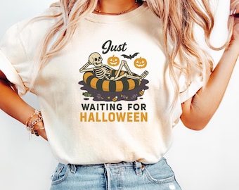 Comfort Colors Summerween Skeleton Shirt: Spooky Halloween Tee
