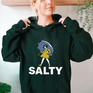 Salty Girl Hoodie: Retro Vintage Graphic Women’s Casual Pullover Bild 2