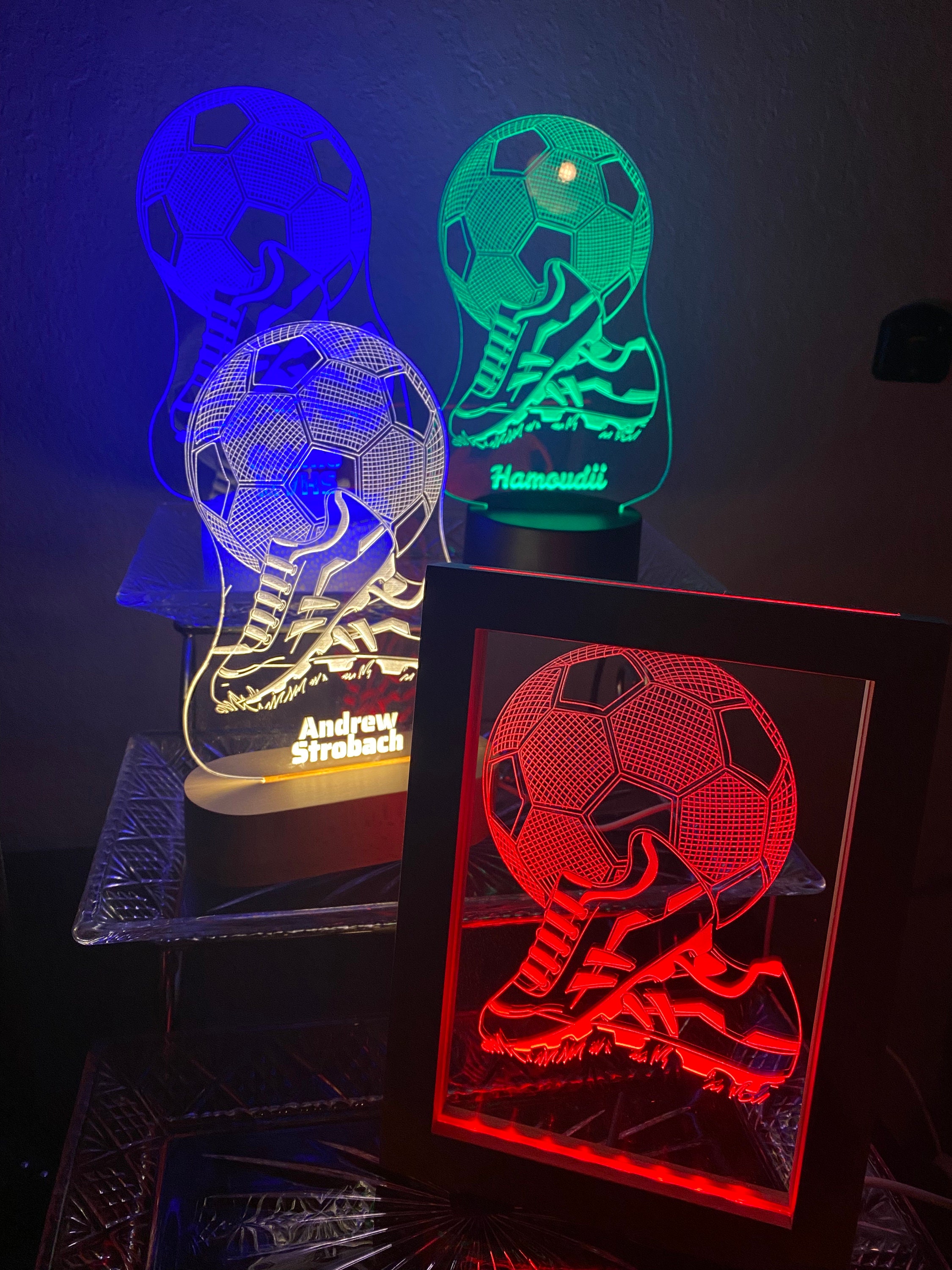 Lampada 3D A Forma Di Violino Con Telecomando: L'Illusione Luminosa Che Incanta La Cameretta, 16 Colori E Ricarica USB