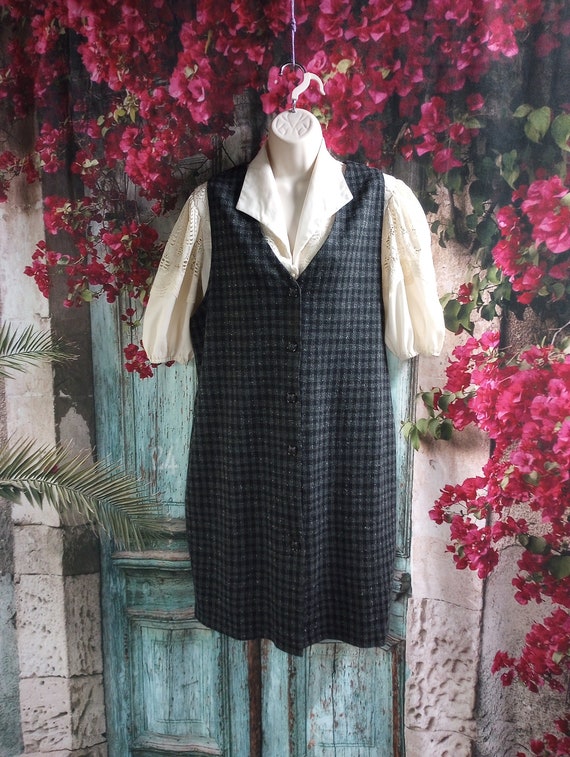 Vintage New York Michele Black & Grey Plaid Sleeve