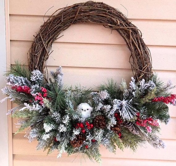 Snowy Owl Grapevine Wreath