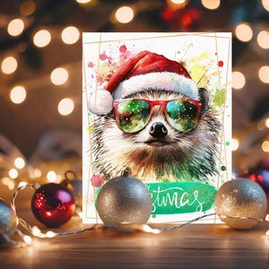 Carte de Noël imprimable hérisson | Téléchargement numérique + PNG bonus à partager | Art animalier mignon de vacances | Art animalier amusant pour les Fêtes | Carte virtuelle de Noël