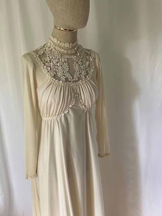 Vintage 1970’s Lace Wedding Gown - image 4