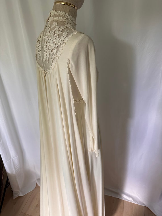 Vintage 1970’s Lace Wedding Gown - image 10