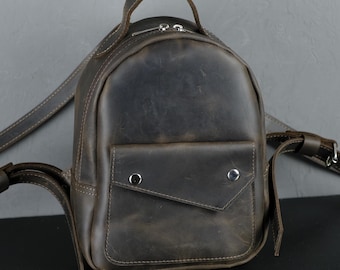 Spersonalizowany, ręcznie robiony skórzany plecak dla kobiet, mały plecak podróżny w stylu vintage, minimalistyczny skórzany plecak dla kobiet, prezent dla niej