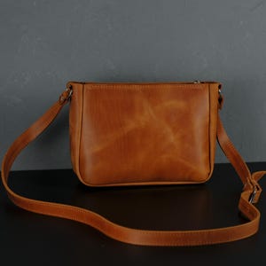 Personalized Leather Shoulder Bag for Women - Handmade Genuine Leather Crossbody Purse - Real Leather Everyday Bag - Gift for Her