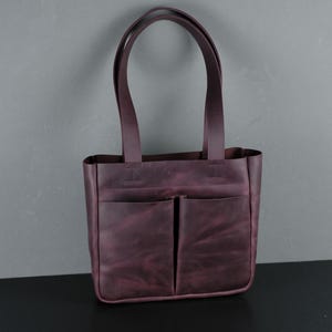 Personalized Leather Shoulder Bag for Women - Handmade Large Leather Tote - Unique Everyday Handbag - Custom Gift for Her