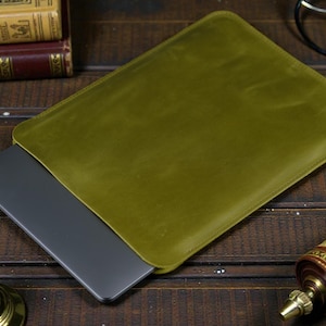 Leather MacBook Sleeve – Laptop Sleeve Air Pro 13" 14" 15" 16" M1 M2 M3 – Personalized Handmade Leather Case – Custom Gift