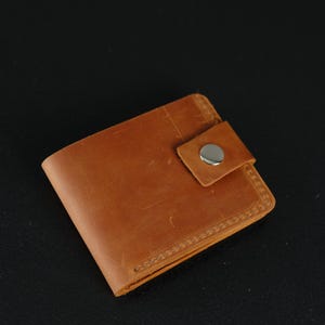 Carteira de couro feita à mão com fecho de pressão, carteira de couro integral personalizada, bolsa de couro gravada, carteira vintage personalizada para presente