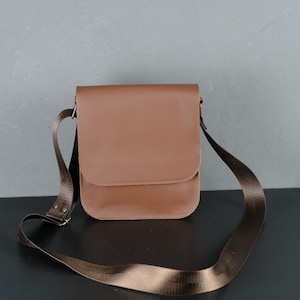 Handmade Leather Crossbody Bag for Men, Personalized Leather Chest Bag, Custom Shoulder Bag, Gift for Him, Vintage Everyday Mens Handbag