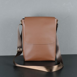 Personalized Leather Messenger Bag for Men, Handmade Black Shoulder Crossbody Bag, Custom Vintage Leather Satchel, Gift for Him, Stylish Bag