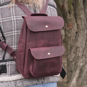 Personalized Leather Rucksack for Women, Medium leather backpack, Minimalist bag, Small backpacks, Everyday city bag, Mothers&#39;s day gift