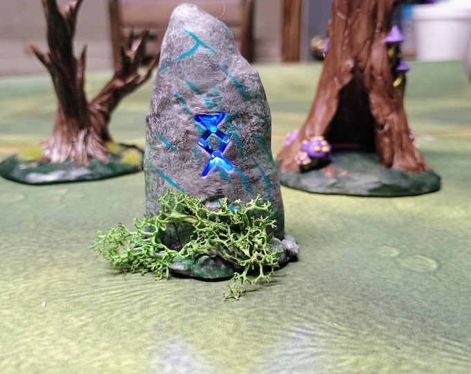 Runestone of Radiance | LED Fantasy Miniatures for DnD & Daggerheart (UNPAINTED)