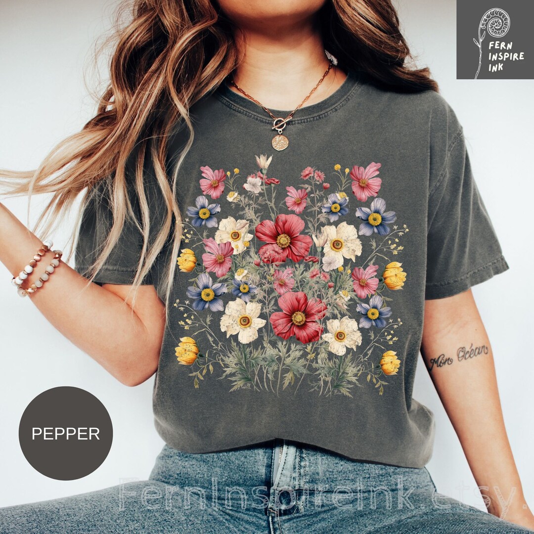 Vintage Wildflower Shirt: Botanical Floral Tee - Comfort Colors - Etsy